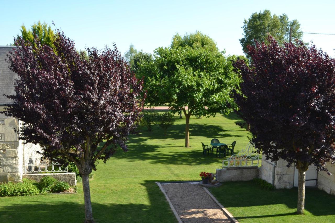 Les Chambres D Hotes Du Lavoir Restigné Zewnętrze zdjęcie
