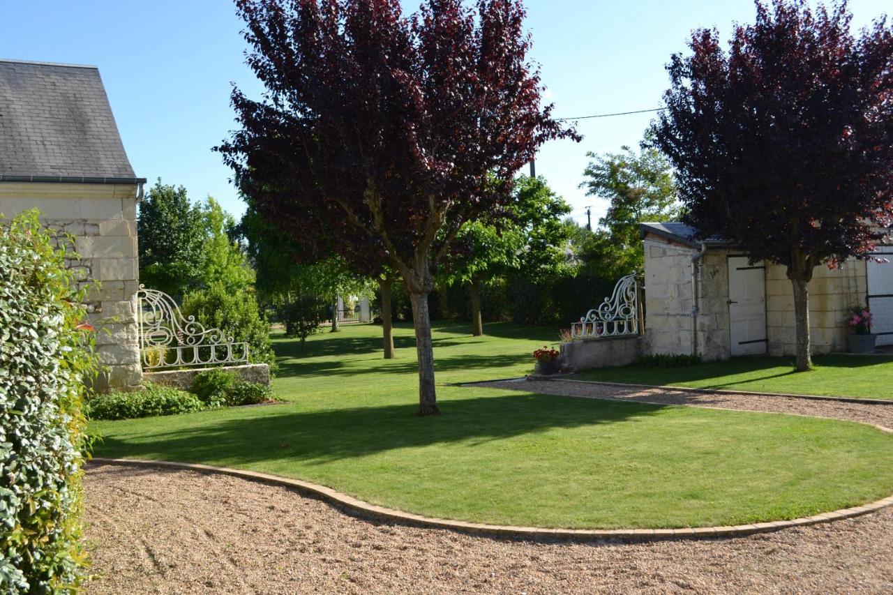 Les Chambres D Hotes Du Lavoir Restigné Zewnętrze zdjęcie
